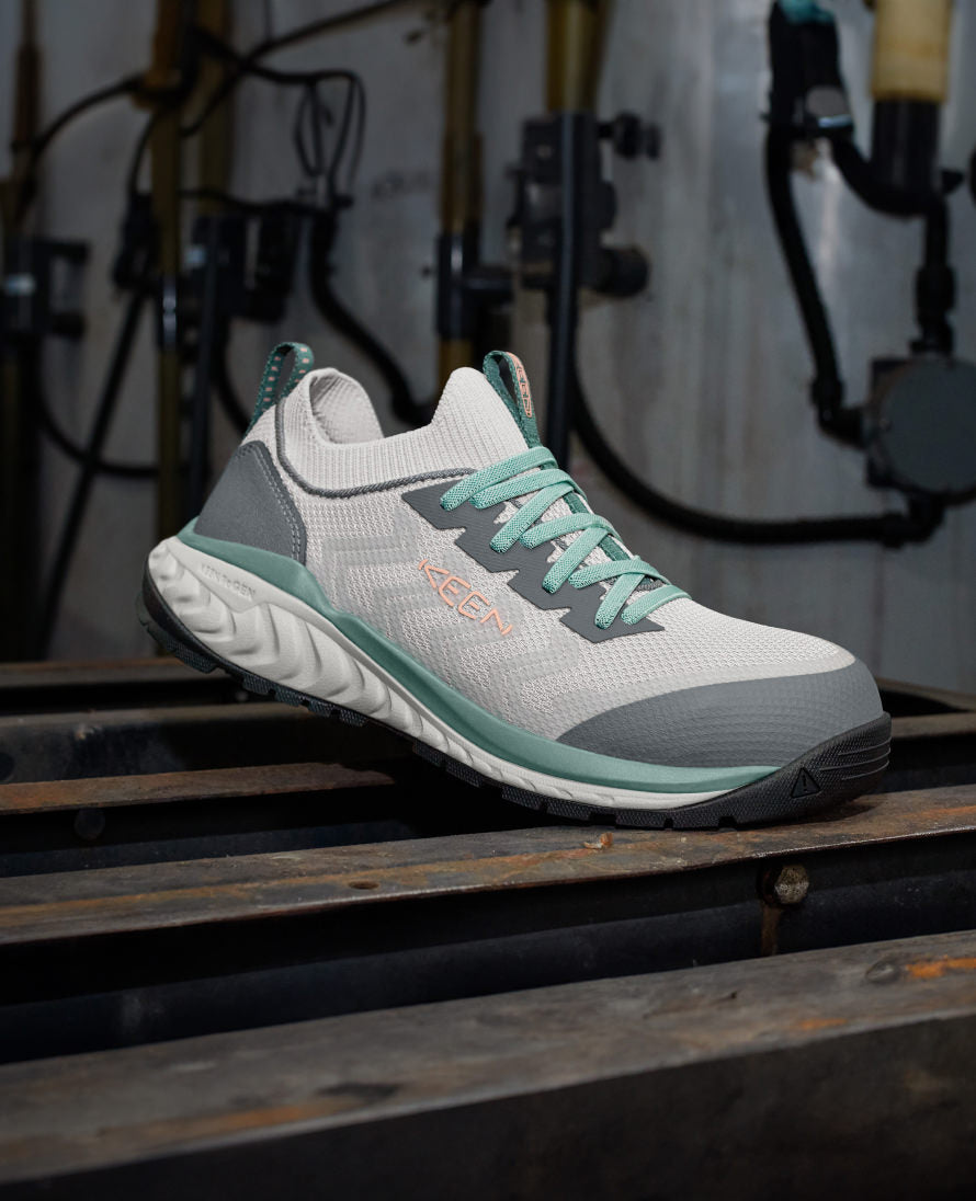 Women's Arvada Shift Work Sneaker (Carbon Toe) Steel Grey/Granite Green | Keen