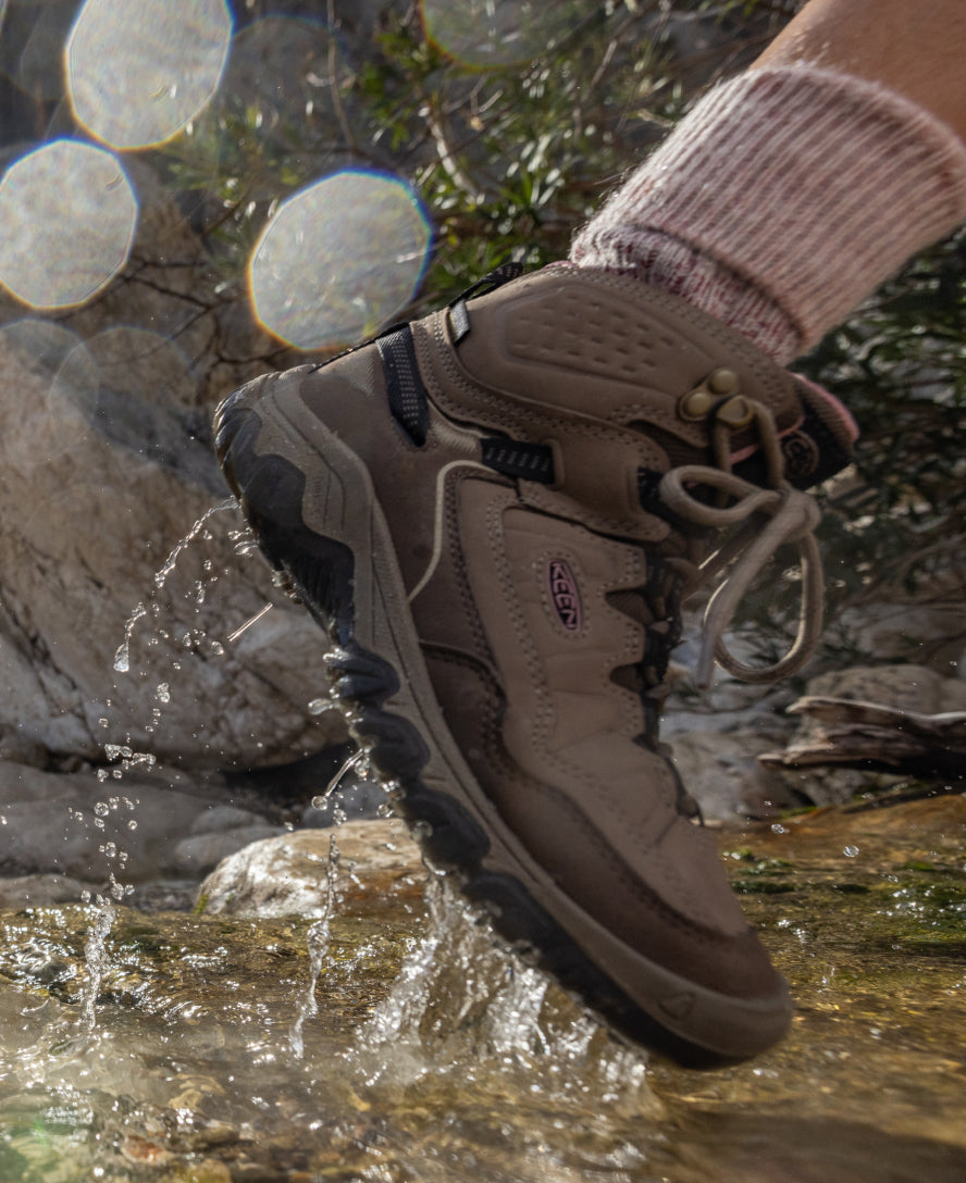 Women's Targhee IV Waterproof Hiking Boot Bison/Beaujolais | Keen