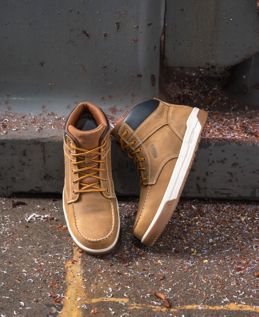 Men's Gibson Waterproof Work Boot (Carbon Toe) Cascade Brown/Gum | Keen