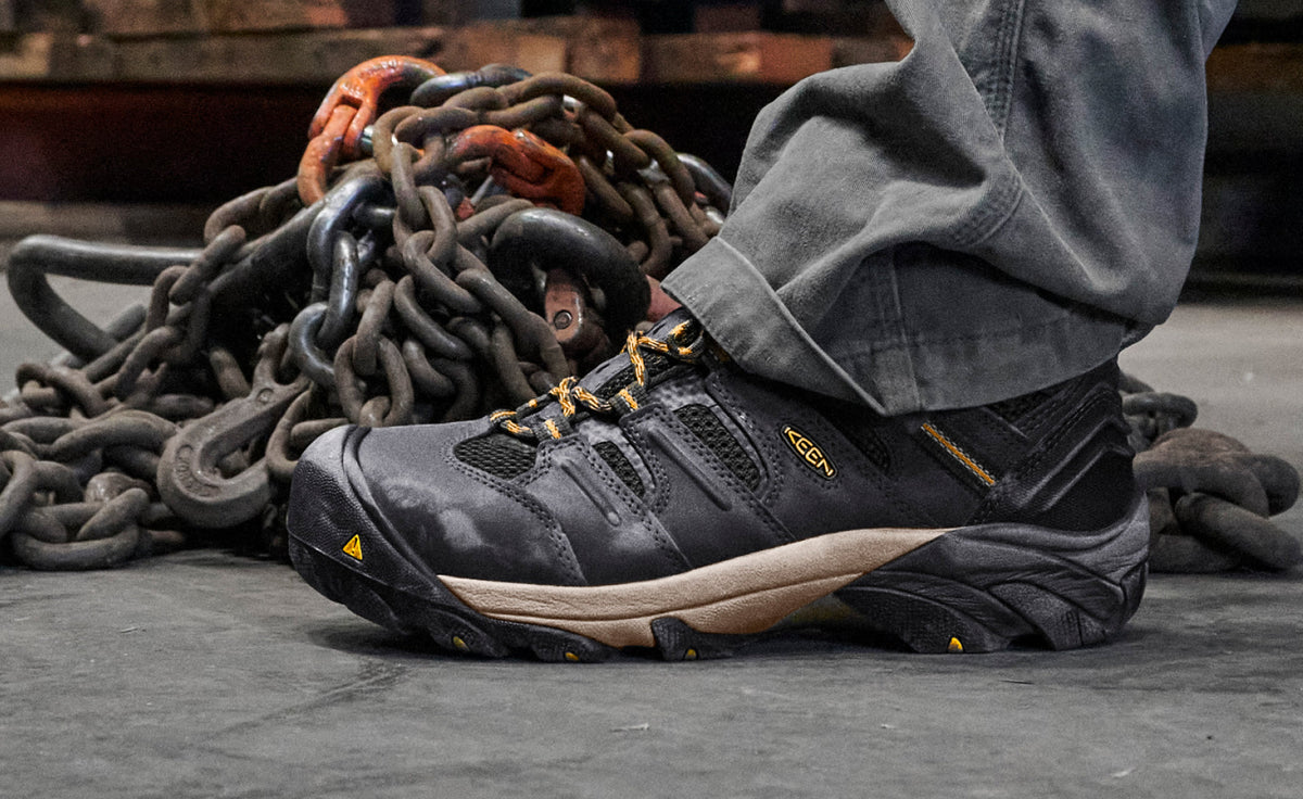 Men's Lansing Mid Waterproof (Steel Toe) Raven/Tawny Olive | Keen