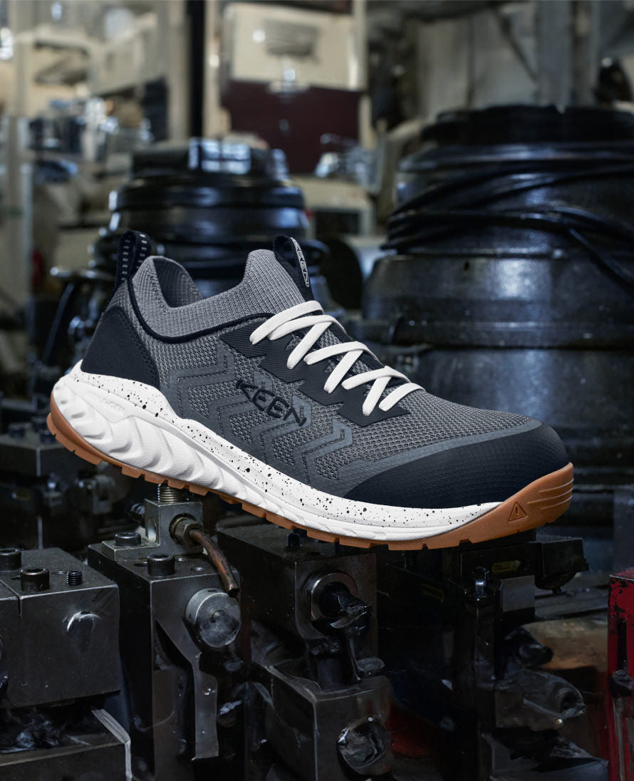 Men's Arvada Shift Work Sneaker (Carbon Toe) Martini Olive/Black | Keen