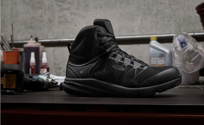 Men's Vista Energy Mid INT MET (Carbon Toe) Black/Raven | Keen