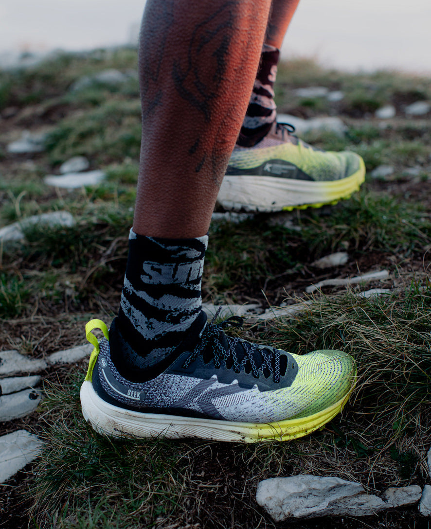 Men's Seek Trail Running Shoe Black/Evening Primrose | Keen