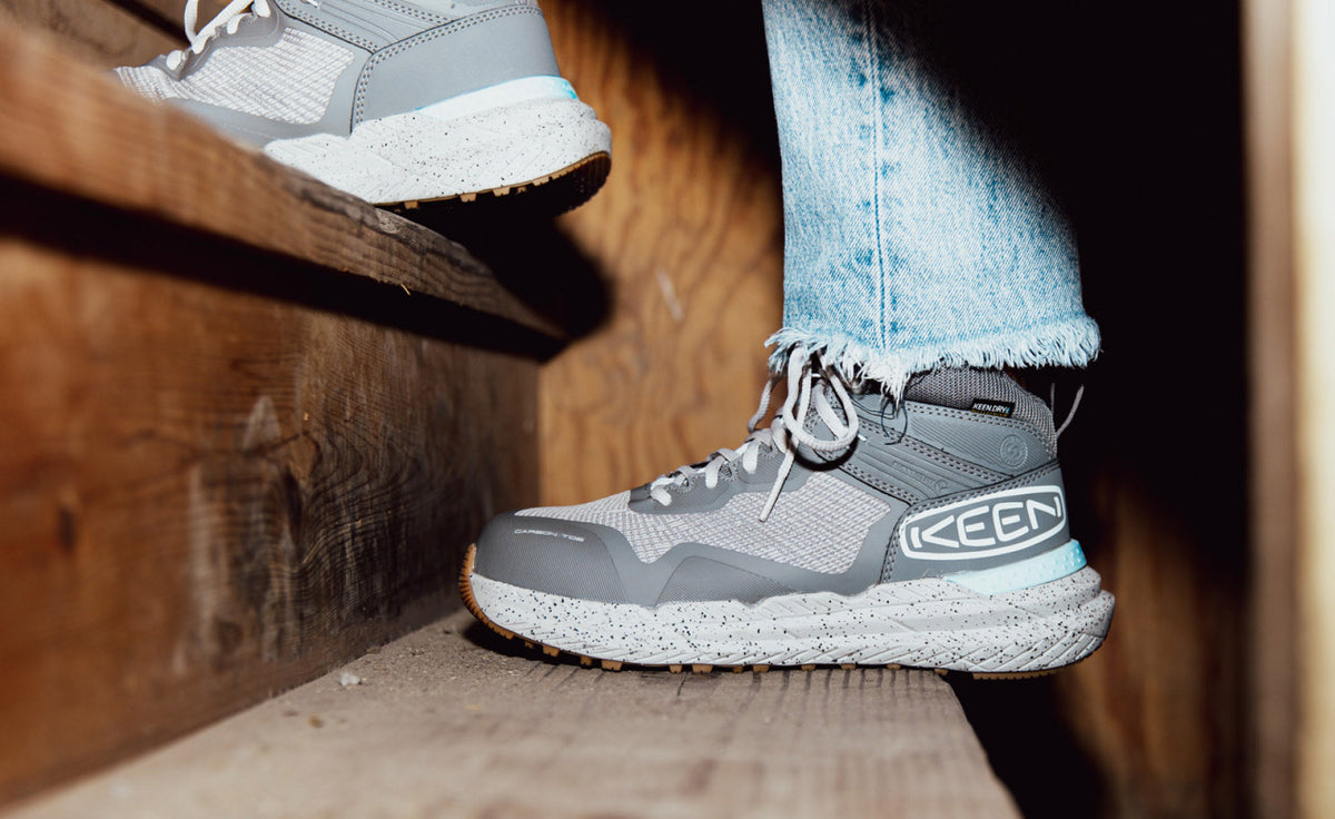 Women's Synchro Waterproof Work Boot (Carbon Toe) Steel Grey/Gum | Keen