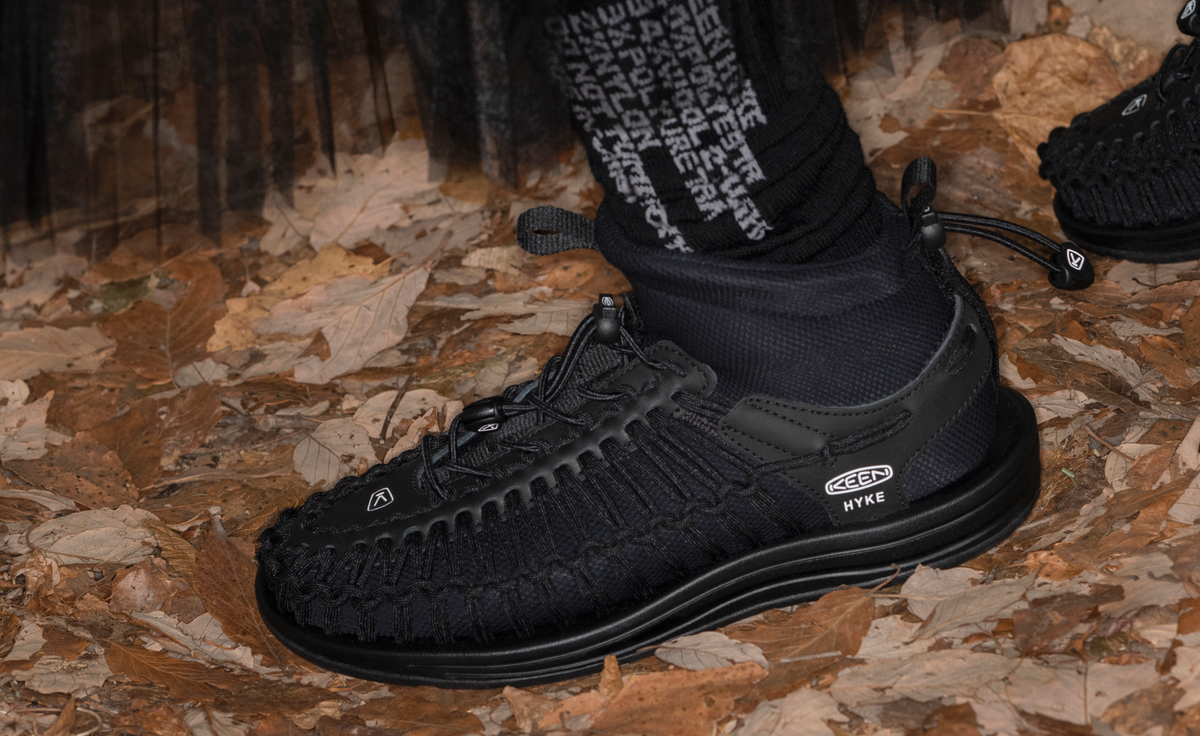 Women's UNEEK High Top x HYKE HYKE Black | Keen