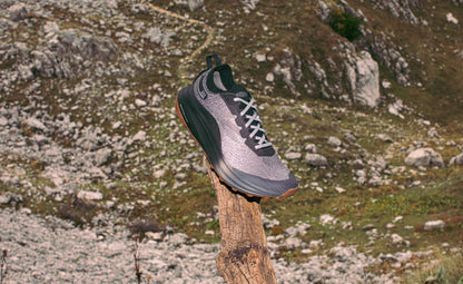 Women's Seek Trail Running Shoe Black/Magnet | Keen