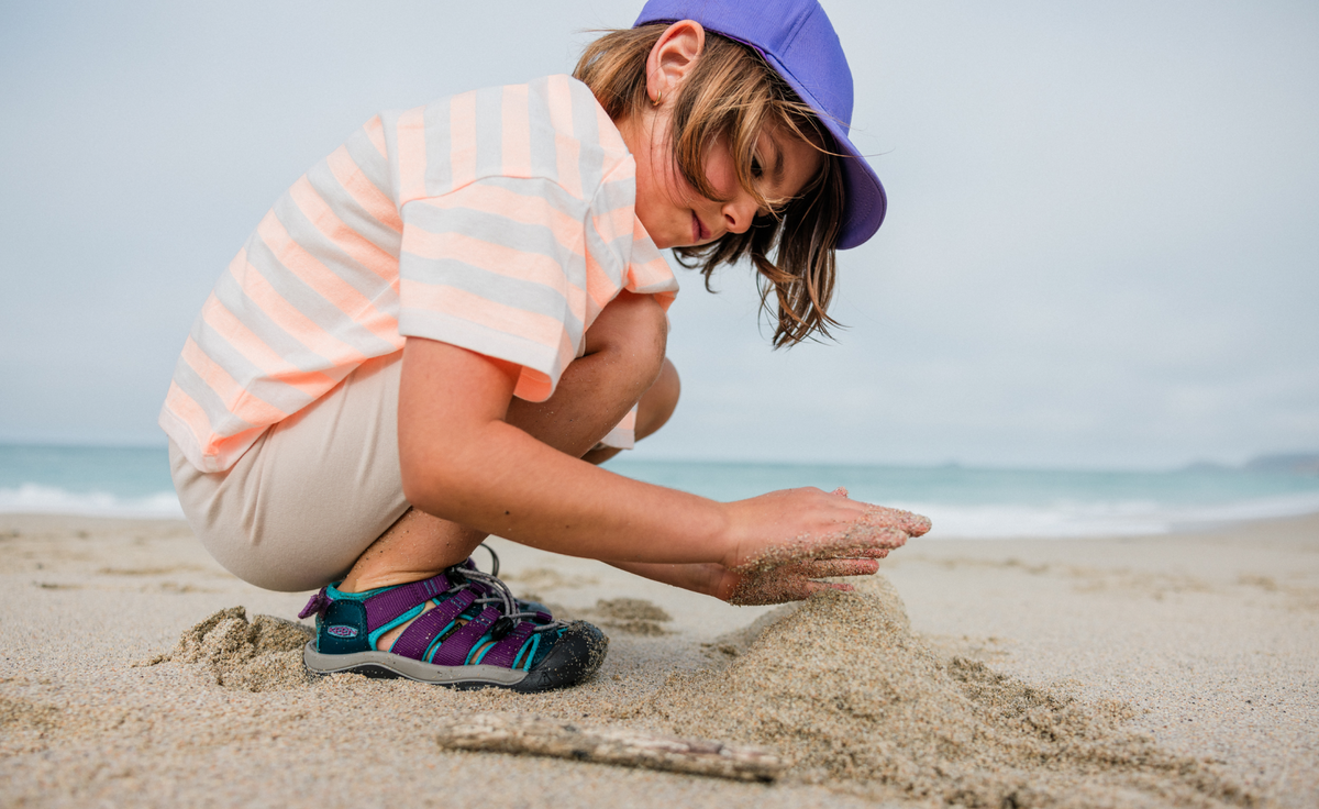 Little Kids' Newport Boundless Sandal Black/Precious Blue | Keen